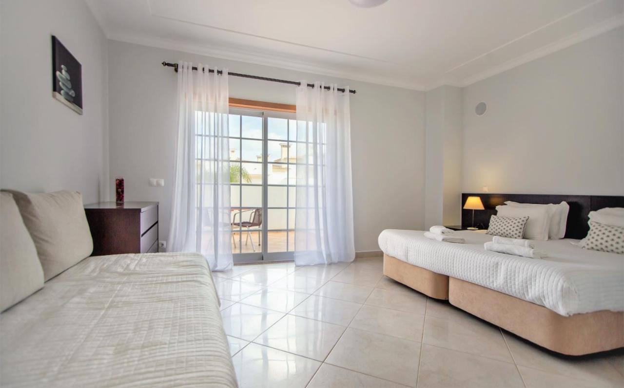 Villa com 3 Quartos