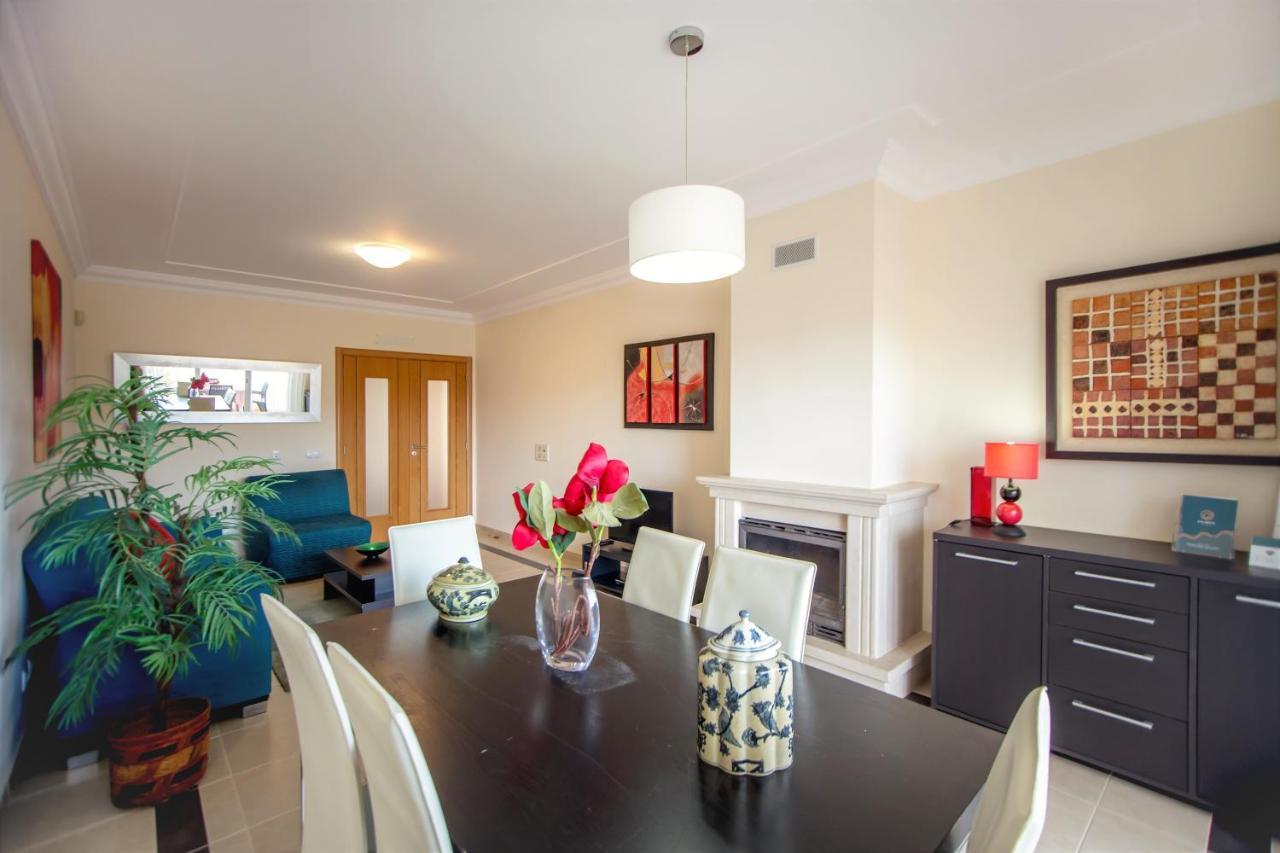 Apartamento com 3 Quartos