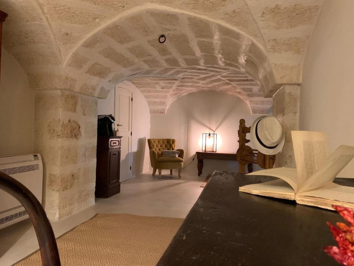 Deluxe Suite Spa Bath