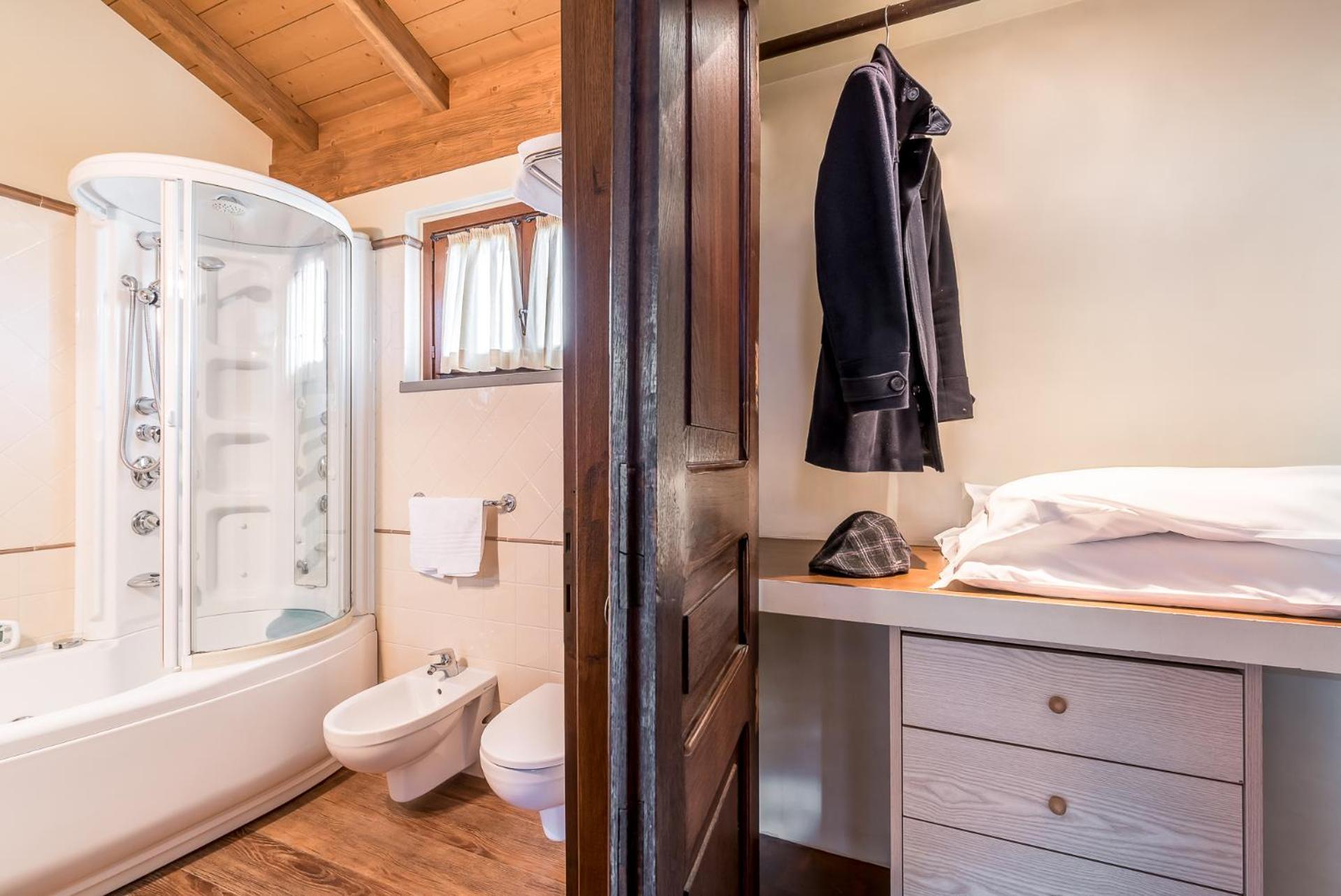 Junior Suite,1216424527:JPEG