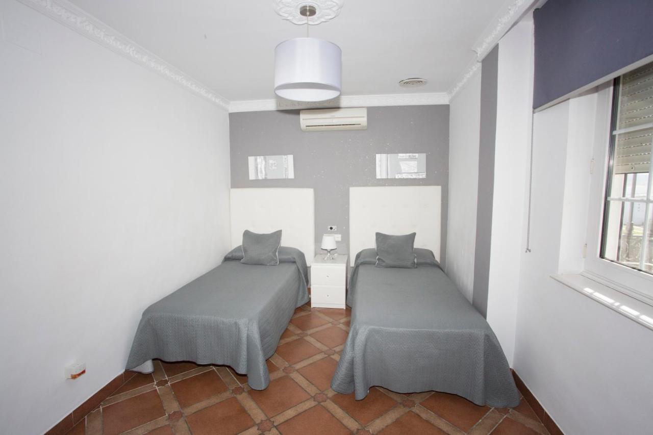 Twin Room Private Bathroom