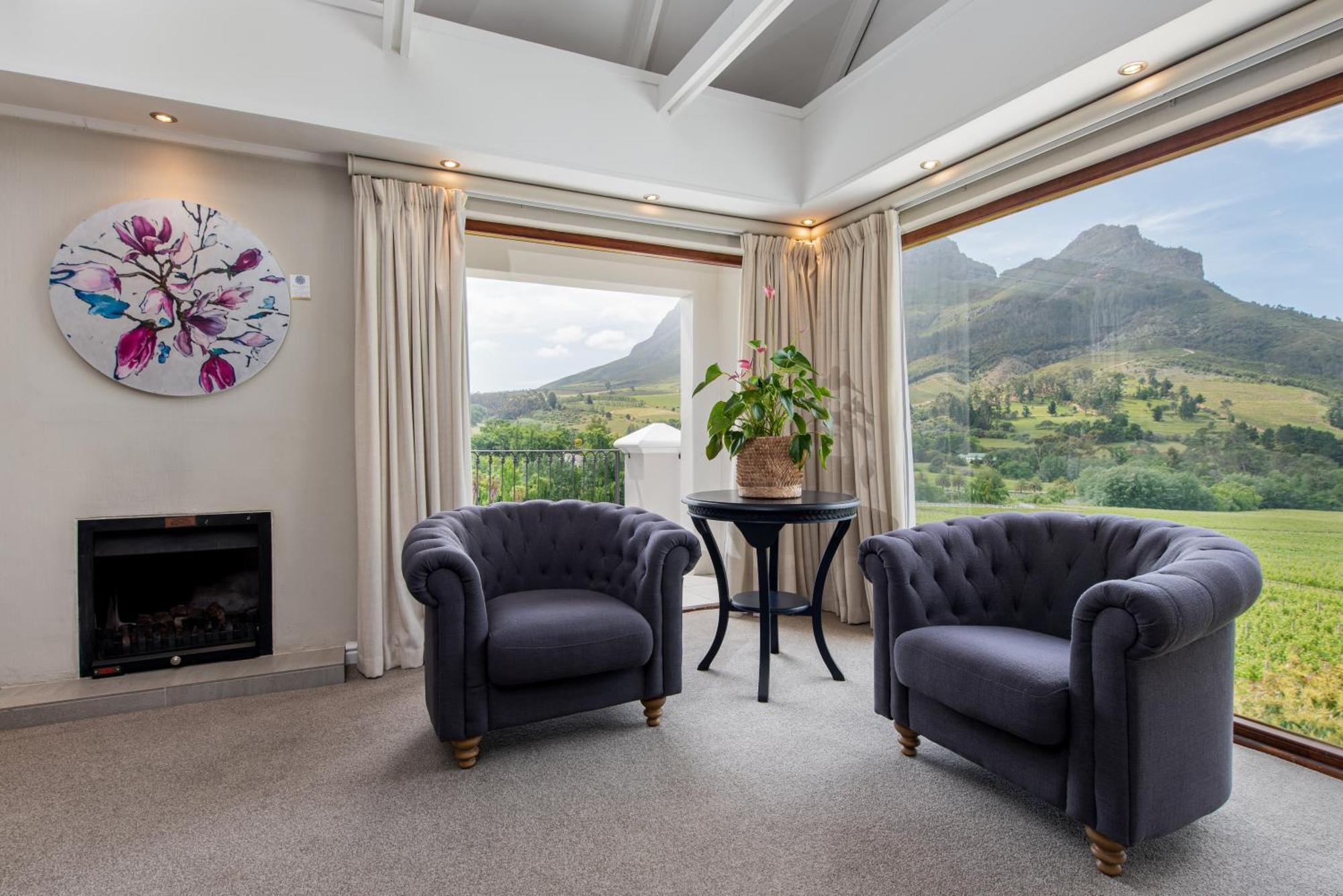 Junior Suite Mountain View