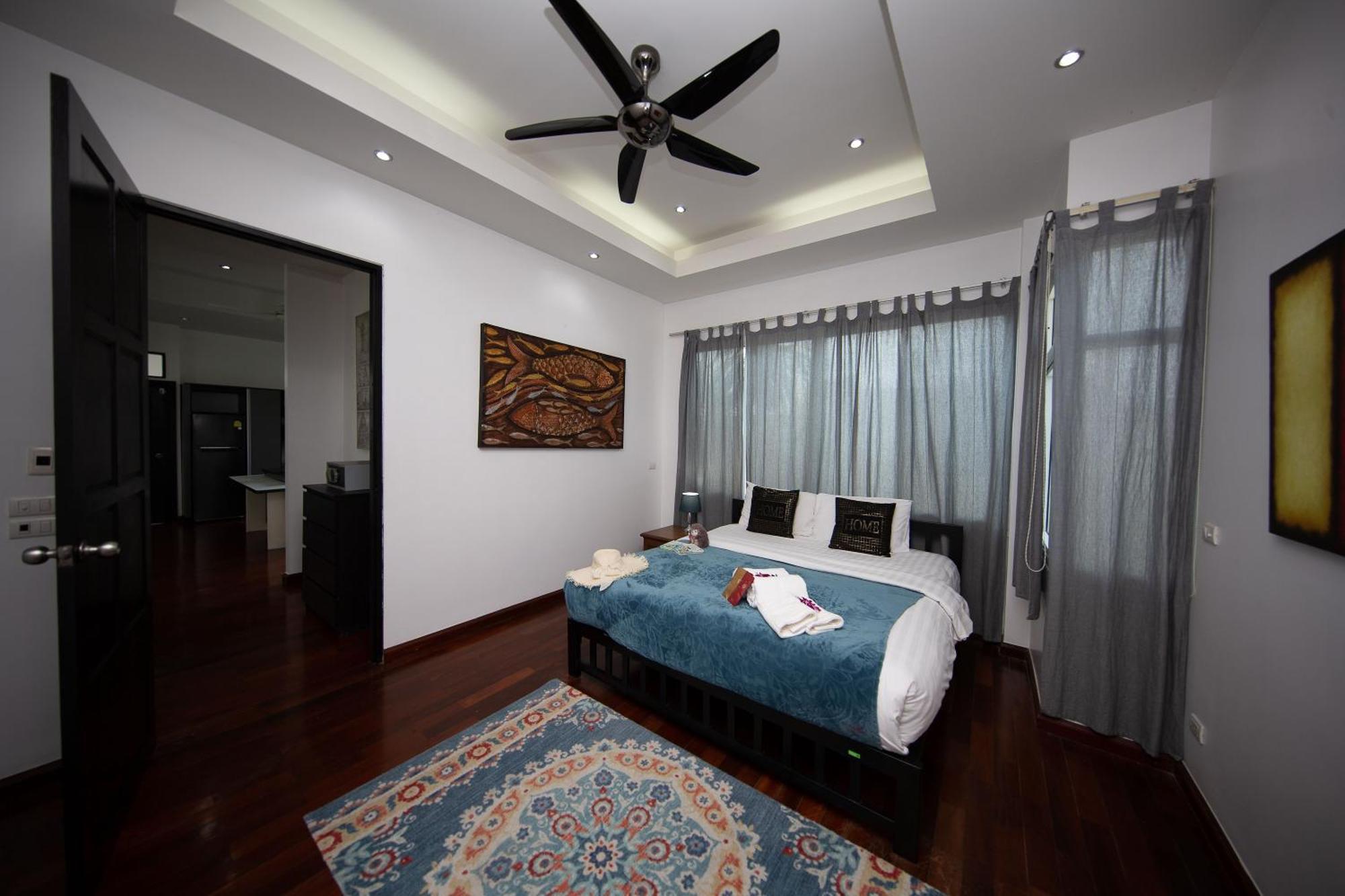 Six-Bedroom Villa Private Pool