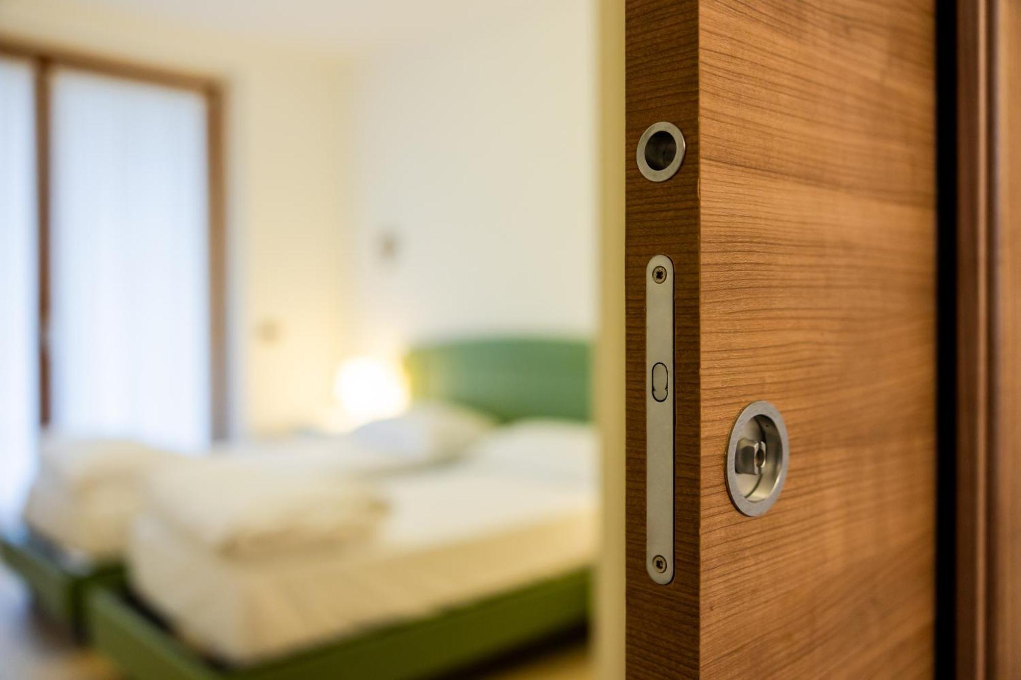 One-Bedroom Apartment Disability Access