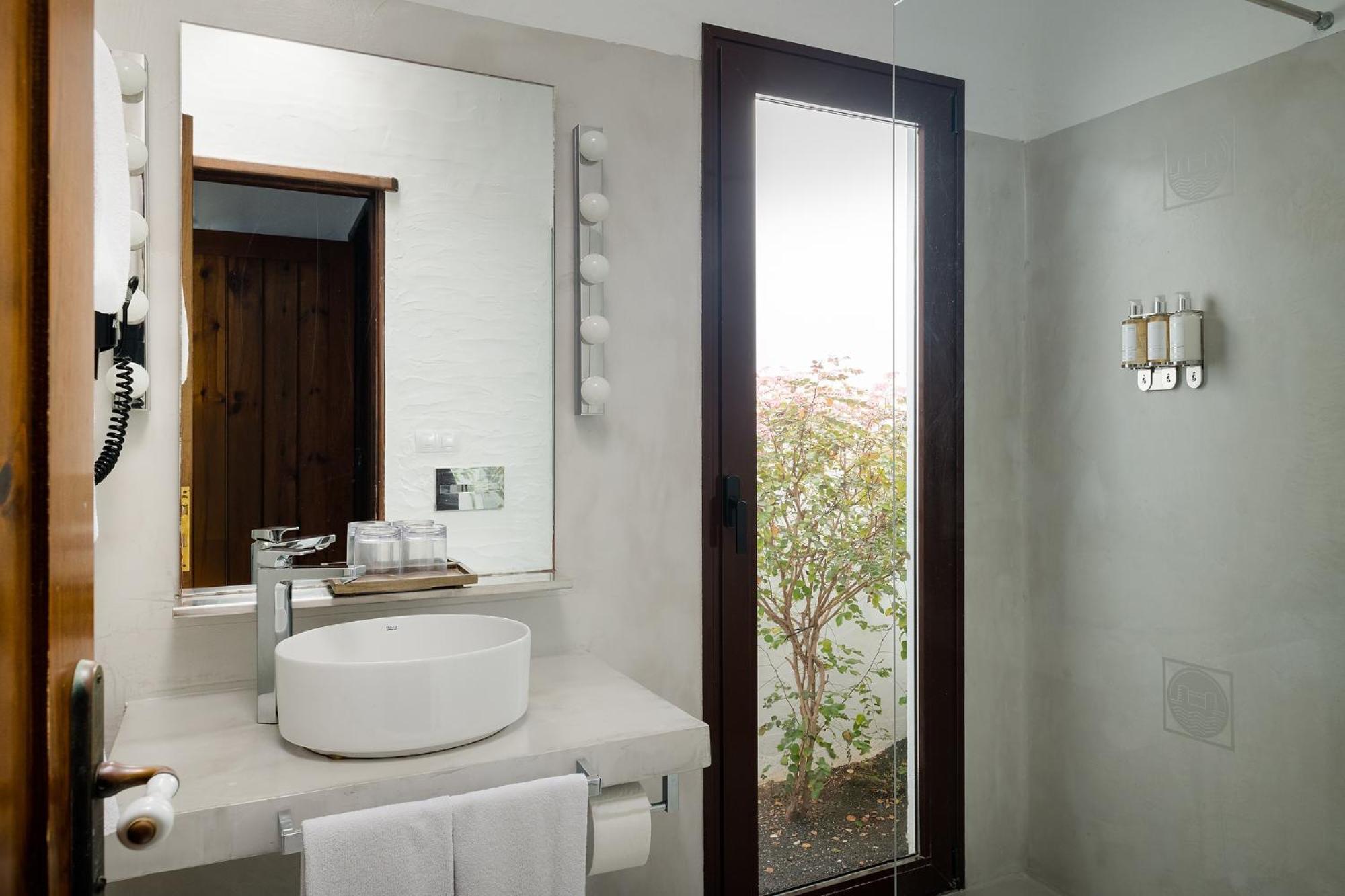 Two-Bedroom Villa Sea View Private Pool