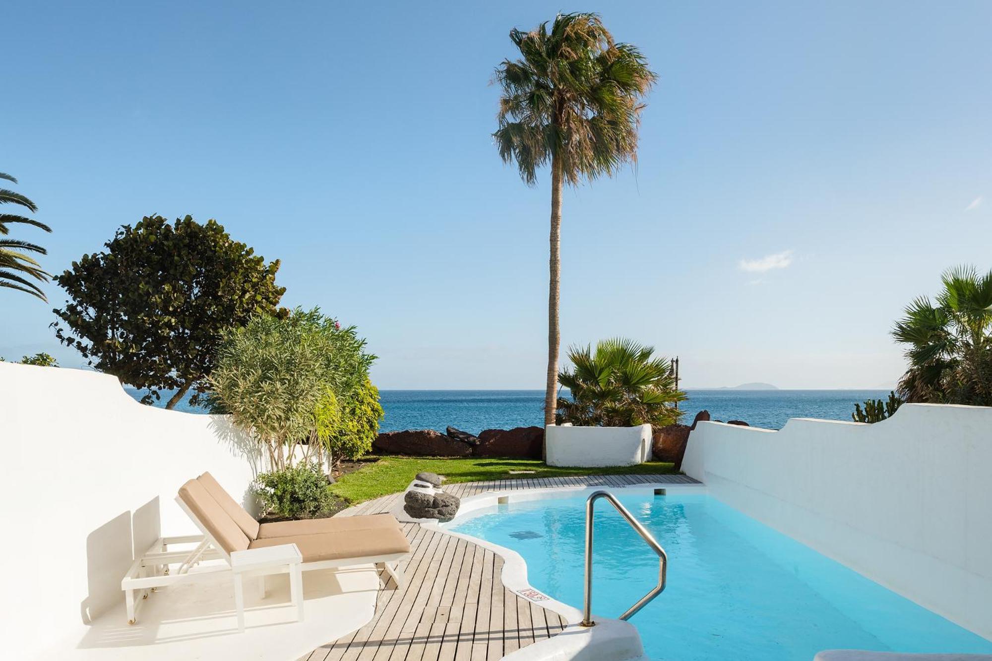 Two-Bedroom Villa Sea View Private Pool