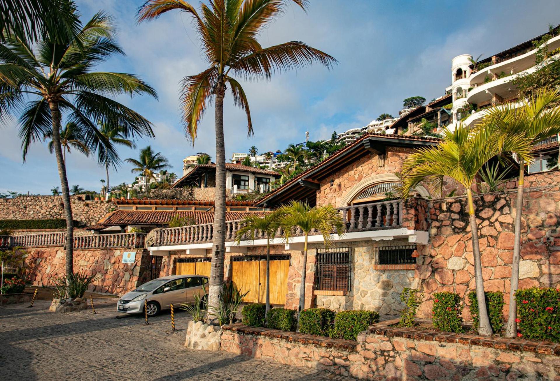Five-Bedroom Villa Sea View
