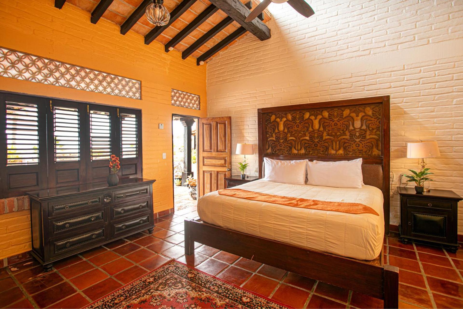 Five-Bedroom Villa Sea View