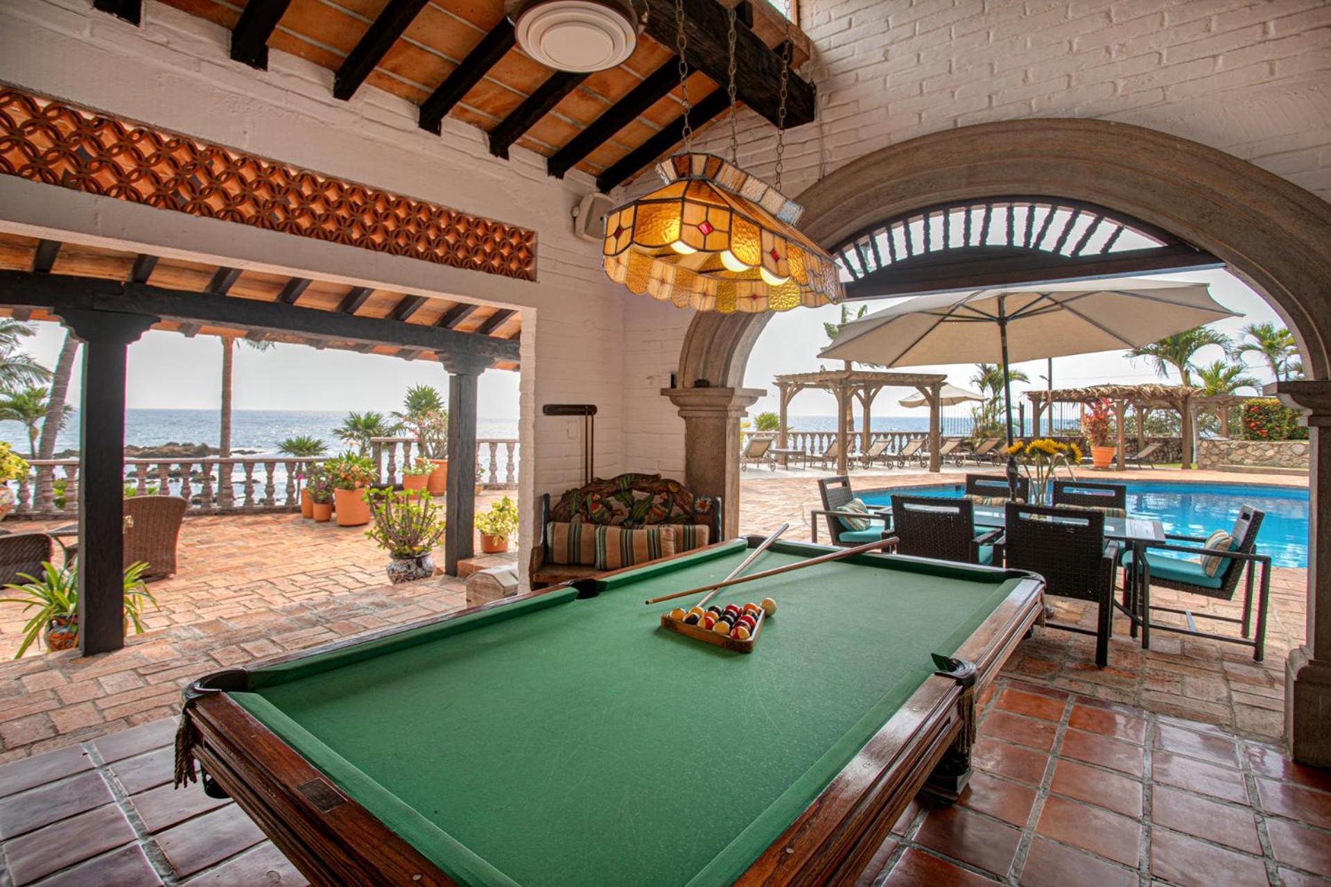 Five-Bedroom Villa Sea View