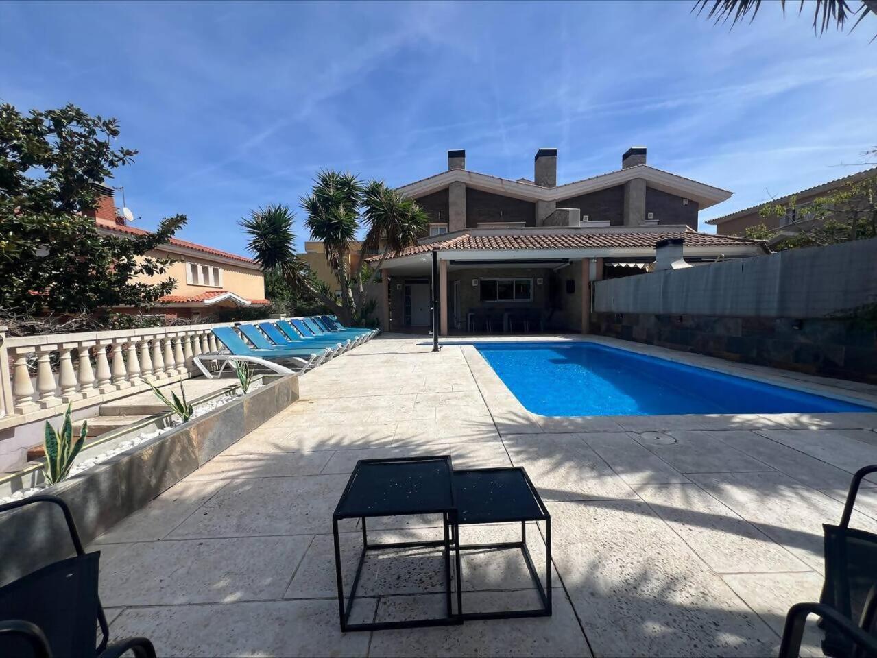 Deluxe Villa