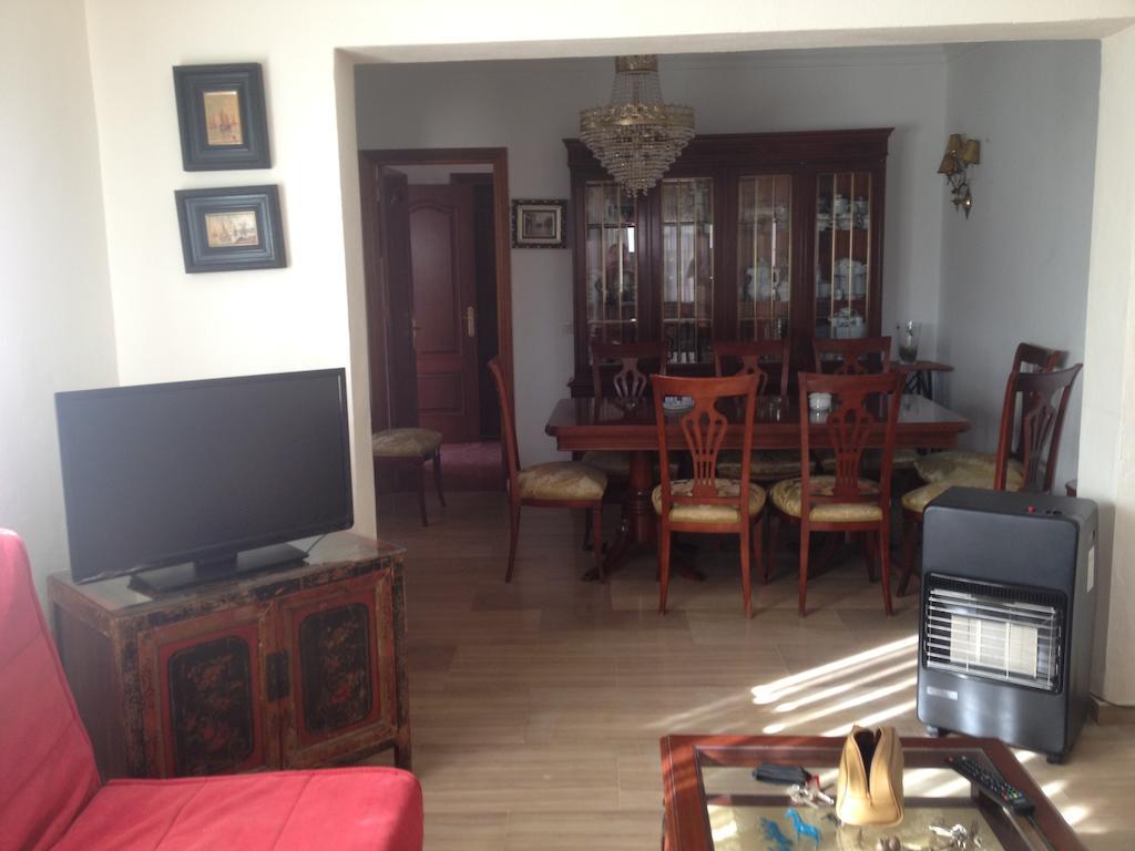 Four-Bedroom Villa - Luis Caballero 25,237317889:JPEG