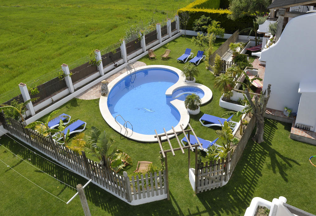 Apartment Pool View
