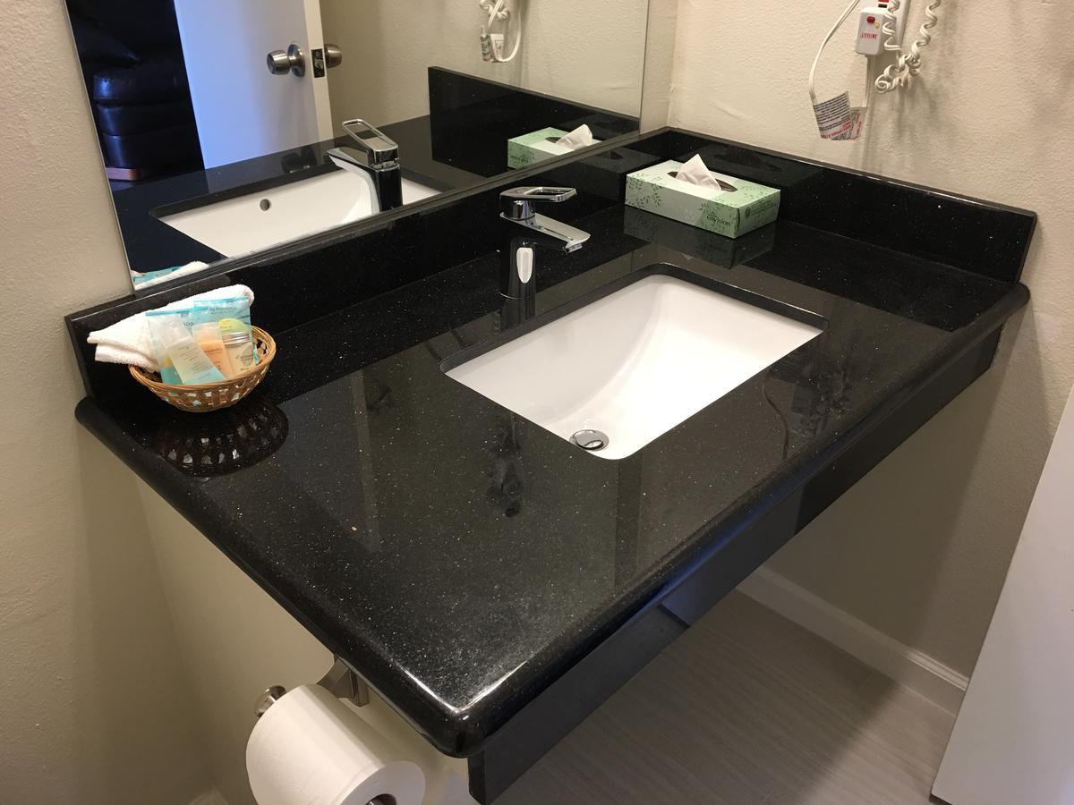 Deluxe Queen Room,526506162:JPEG