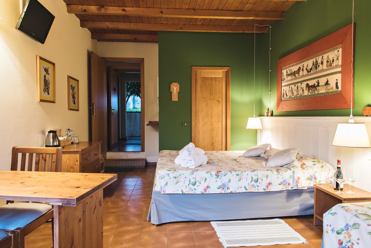 Standard Triple Room Private Garden