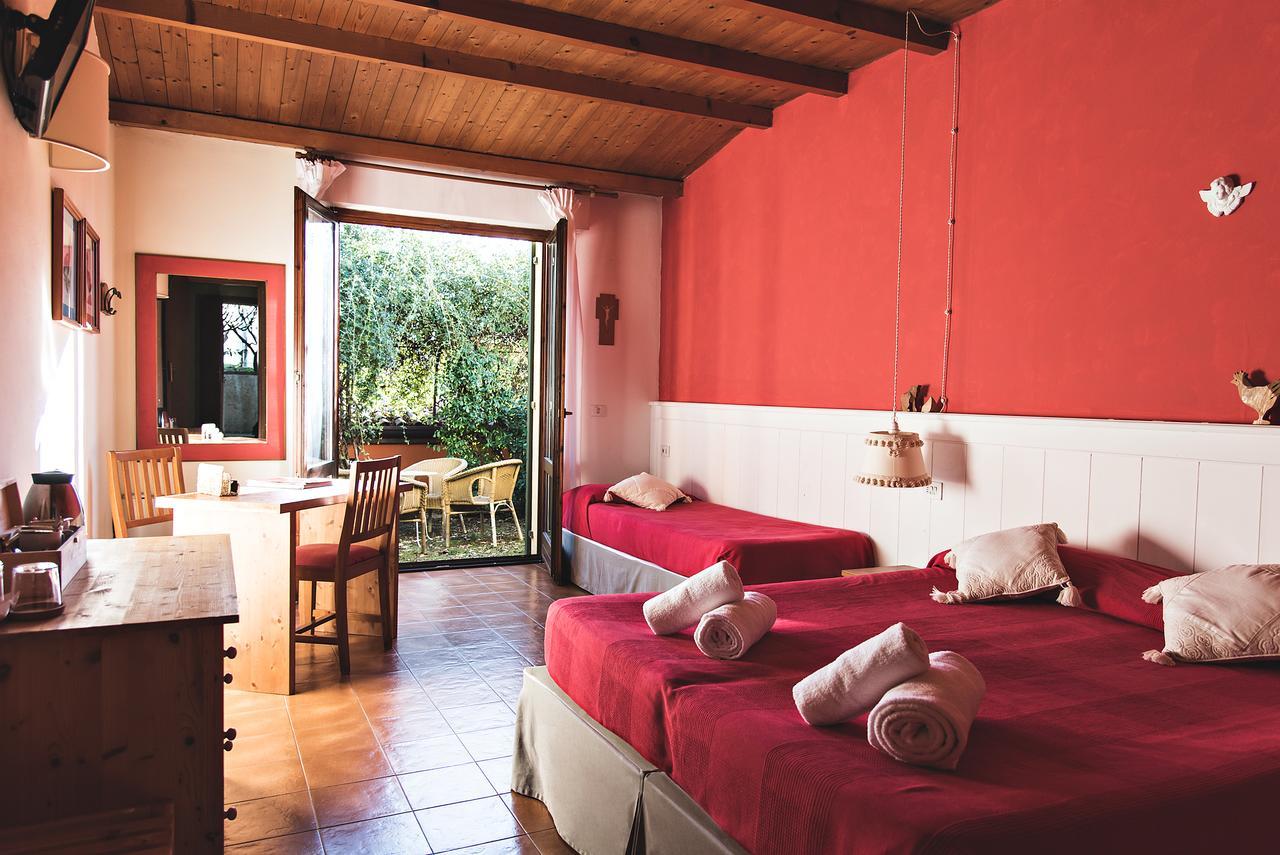 Standard Triple Room Private Garden