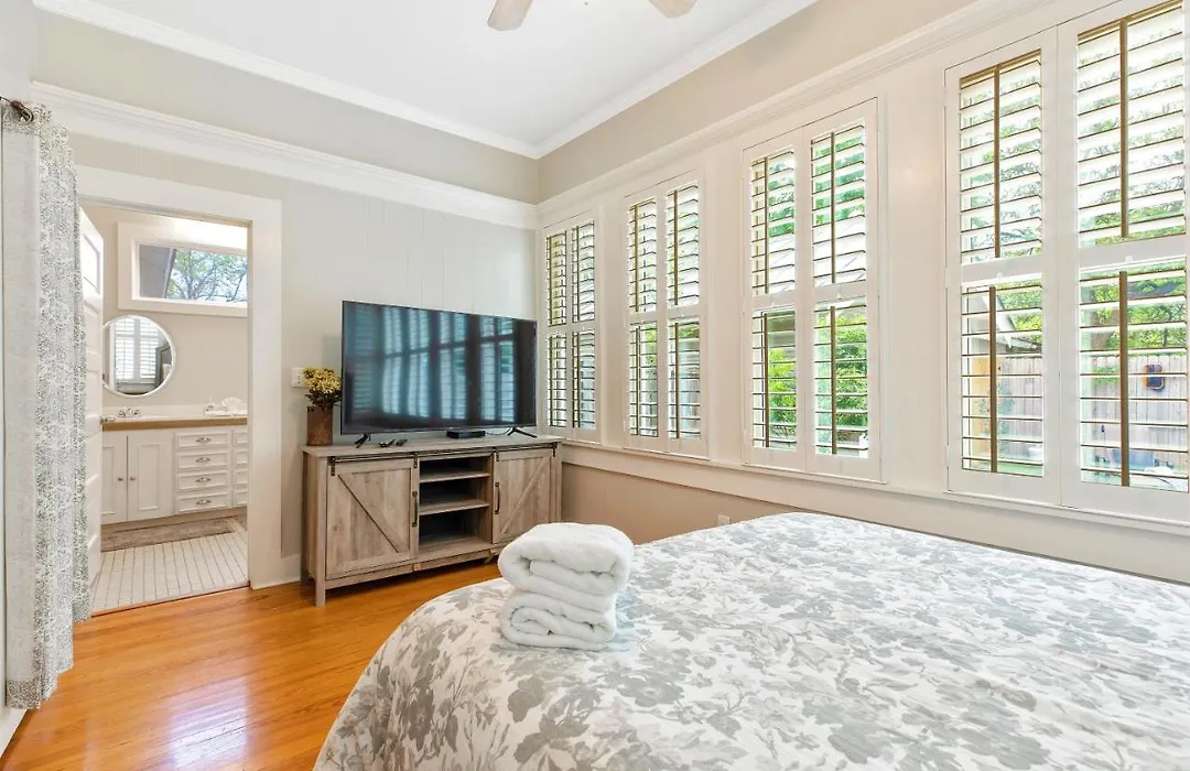 Heart Of Fredericksburg W/Pool,Hot-Tub&Grill-1