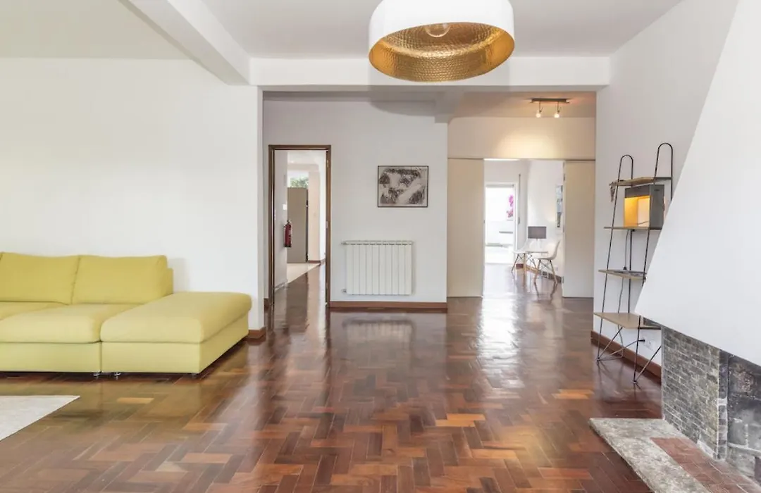 Lovely Villa With 3 Bedrooms And Swimming Pool-1