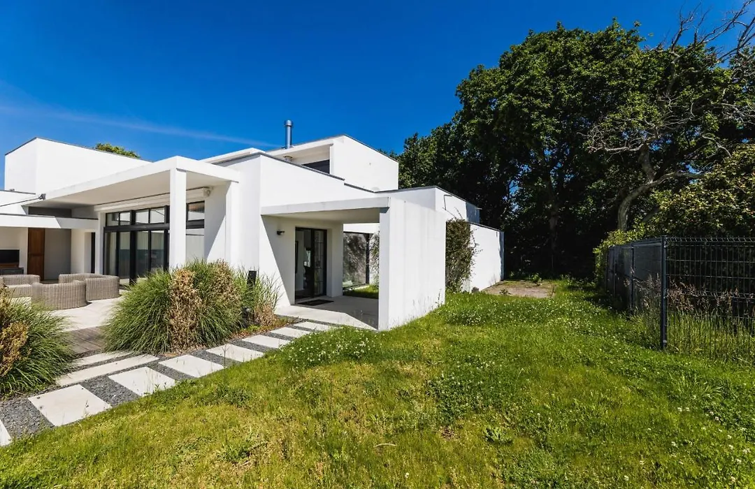 Marble Keyweek Villa With Pool In Biarritz-1