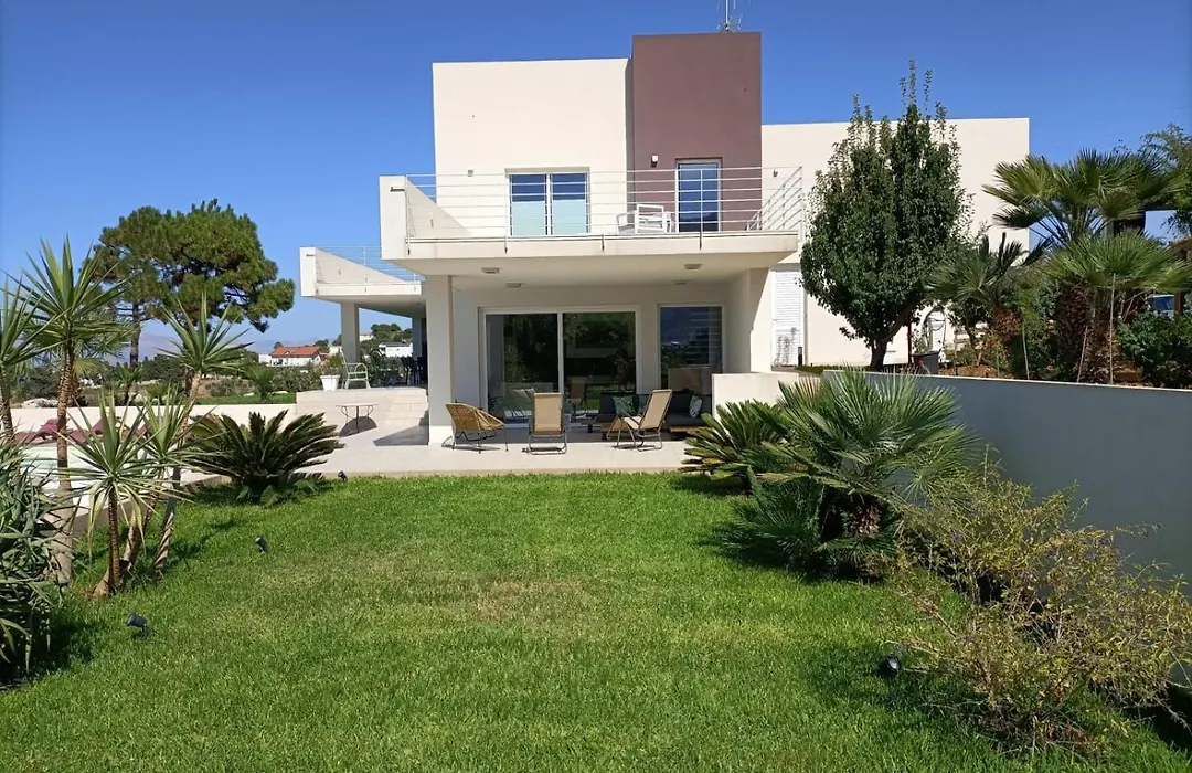 Villa Flo-1
