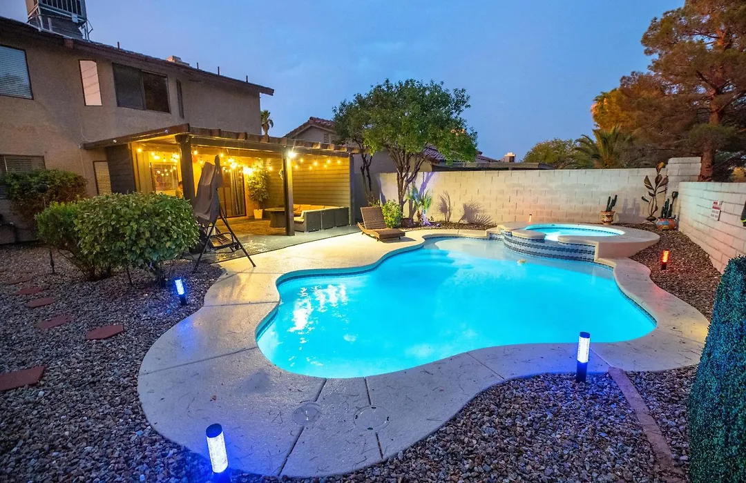1800 Sqft House W/Heated Pool Spa 13Min From Strip-1