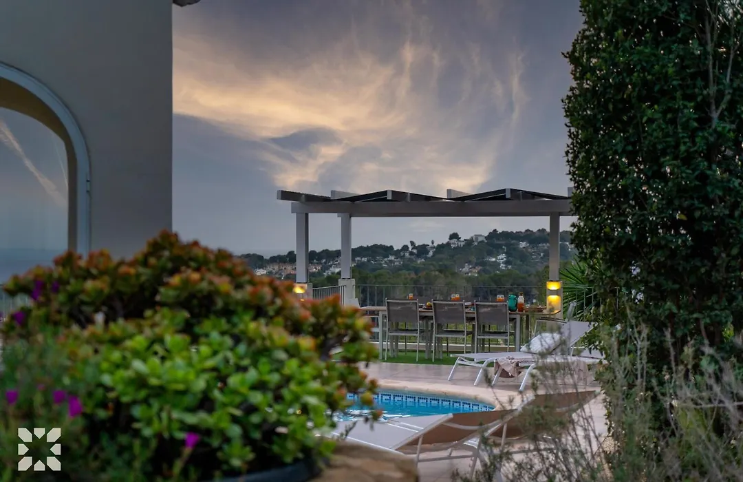 Villa Begonia By Abahana Villas-1