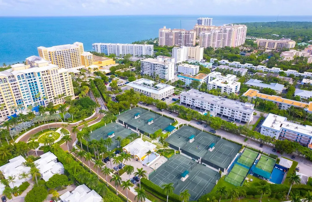 Lovely Deluxe Unit Located At Ritz Carlton - Key Biscayne!-1