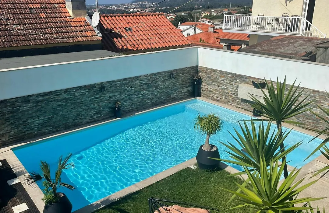 Moradia Com Piscina T4-1