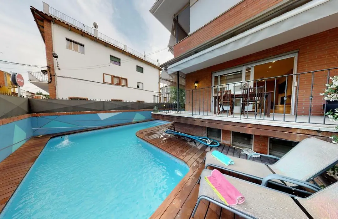 House Of Joy , Casa En Banyoles-1