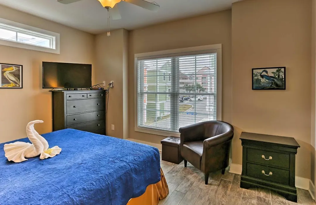 Myrtle Beach Home With Pool Access - Walk To Beach!-1