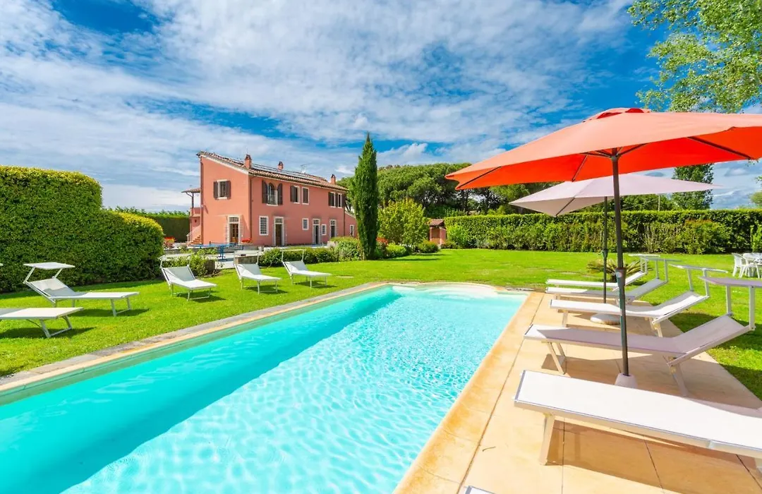 Villa Rossa Large Private Pool Wifi-1