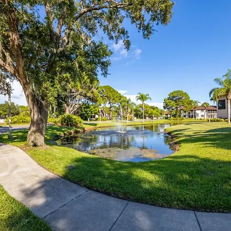 Shorewalk Full Condo Lake View Near To Beach Img-3