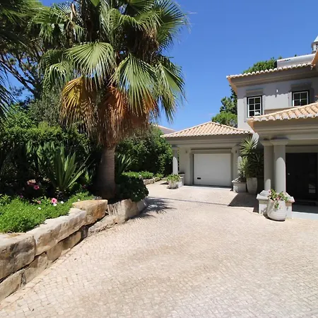 Charming Exceptional Golf Villa In Algarve-2
