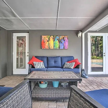 Ground-Level Wilton Manors Home With Outdoor Oasis!-2