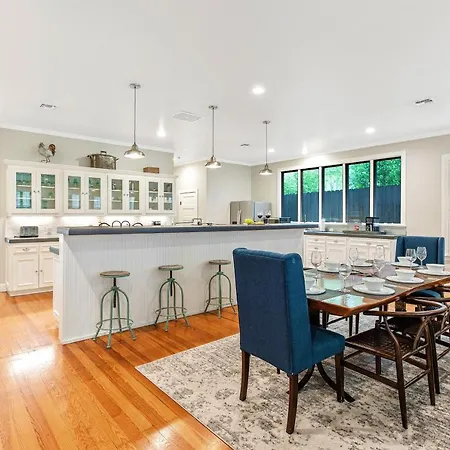 Heart Of Fredericksburg W/Pool,Hot-Tub&Grill-2