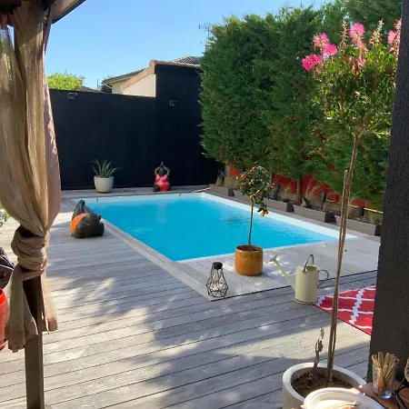 La Dolce Villa - Maison 100M2 Avec Piscine Chauffee De Mi Mai A Mi Oct En Fonction Du Temps Et Temperature A Bordeaux Cauderan-2