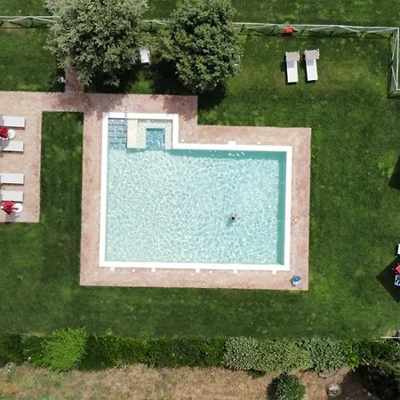 Agriturismo Poderedodici-3