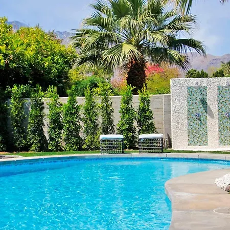 The Kirk Douglas House-3
