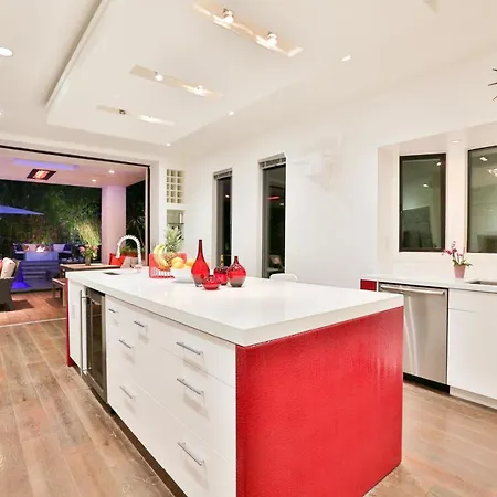 Hollywood Hills Sanctuary-3