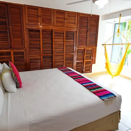 5 Bdr-Ensuite Bathrooms-Private Pool-Golf-Comfort-2