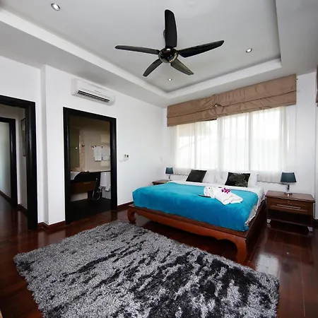 Paradise Pool Villa Pattaya In Tropicana Village-2