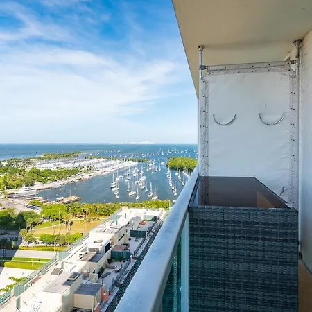 City View Balcony Steps From Restaurants, Peacock Park & Marina-2