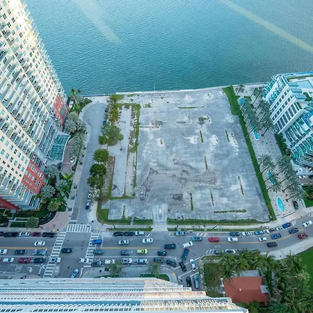 Bnb Hyperion - Luxe 3B Condo W City & Ocean Views-3