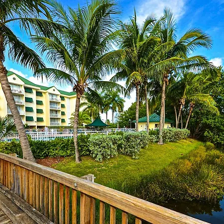 Sunrise Suites - Sea Breeze Suite 101-3