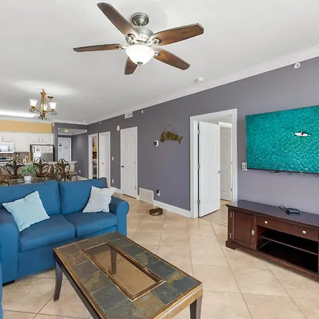 Ocean Reef Beach Resort! Beach Front! Free Seasonal Beach Chairs! By Dolce Vita Getaways Pcb-3
