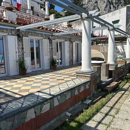 Villa Amalu Capri Piscina E Giardino-2