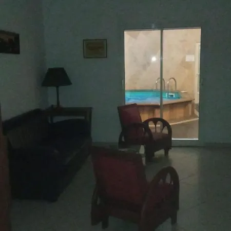 La Petite Maison Sous les Pins-3