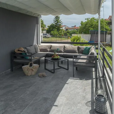 Stunning Home In Pula-2