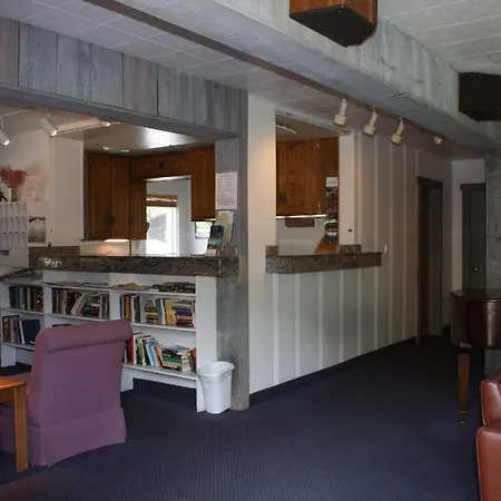 St Moritz Lodge And Condominiums-3