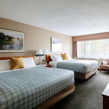 Lobstick Lodge-3