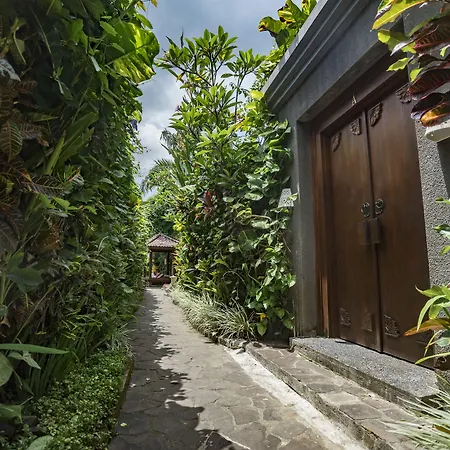 Ladera Villa Ubud-3